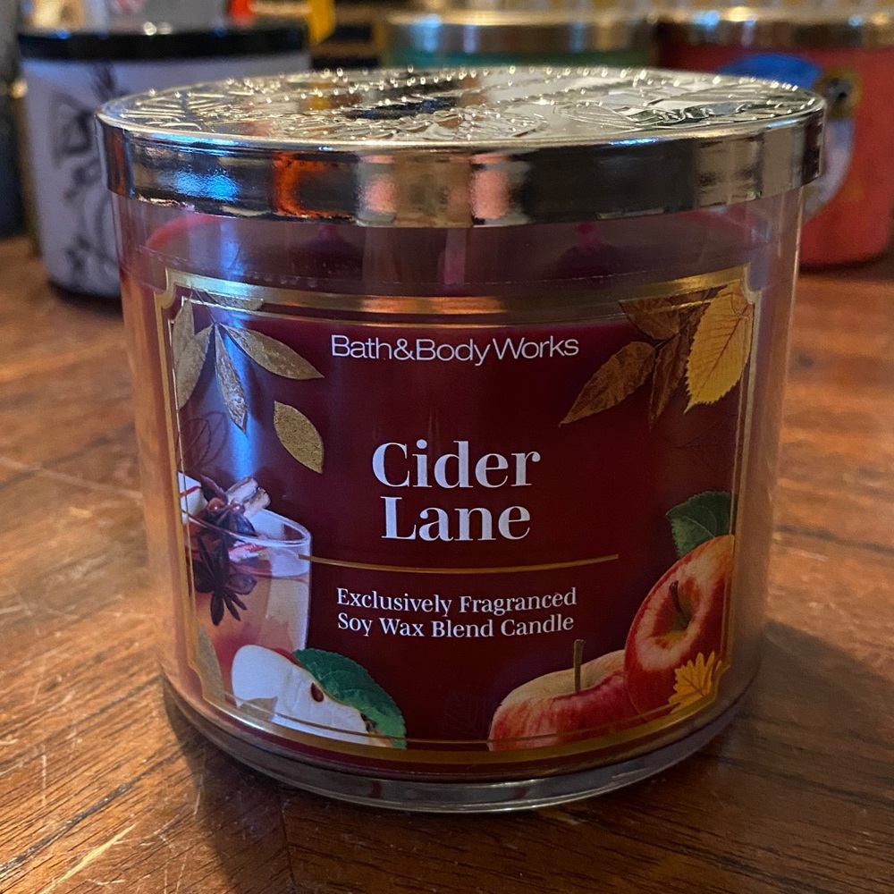 Bath & Body Works Cider Lane 3-wick candle